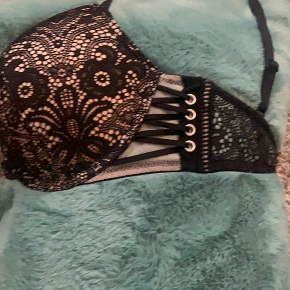 Victoria’s Secret Very Sexy padded lace bra sz 32D - Picture 2 of 5